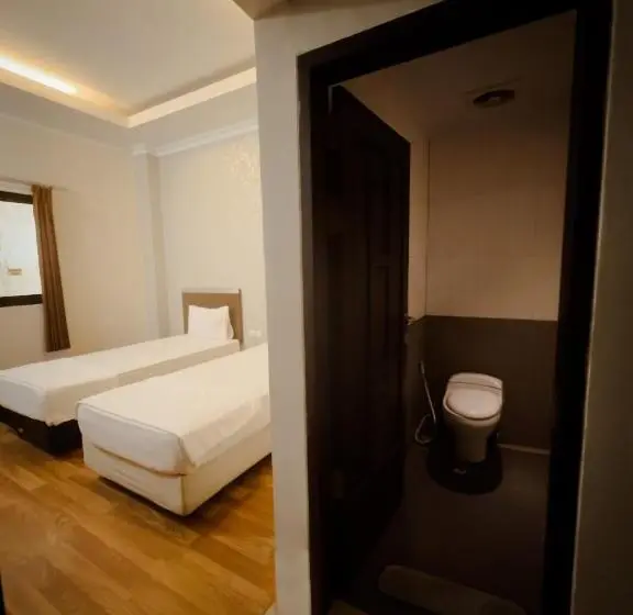 Deluxe-huone, Mess Mt Haryono