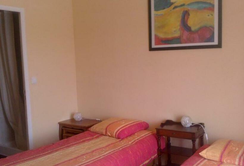 标准间, L'autourserie