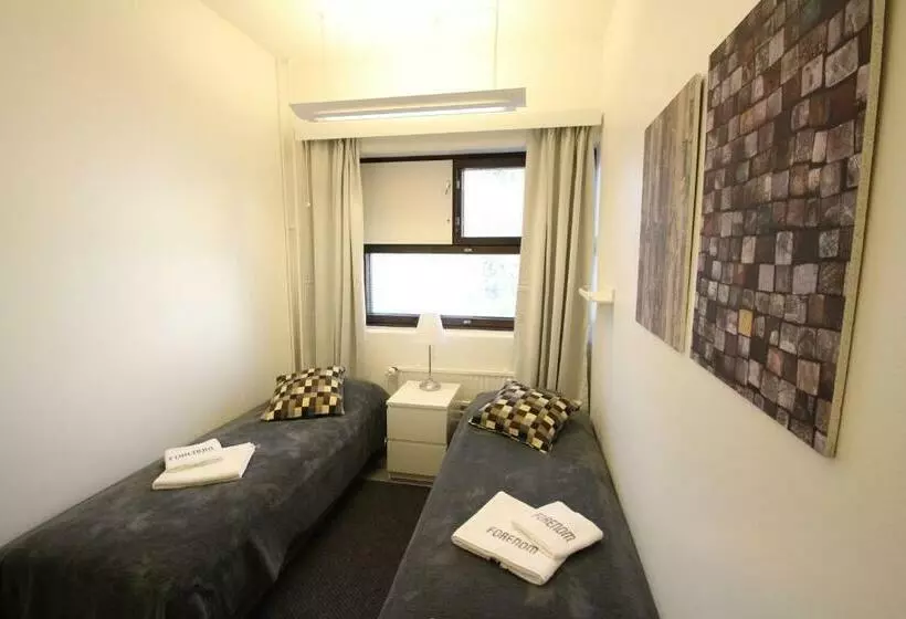 バス共有のスタンダードルーム, Forenom Hostel Helsinki Pitajanmaki