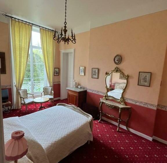 Номер Deluxe, Chateau Des Chevaliers De Grand Tonne