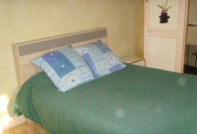 스탠다드 룸, Le Bravard