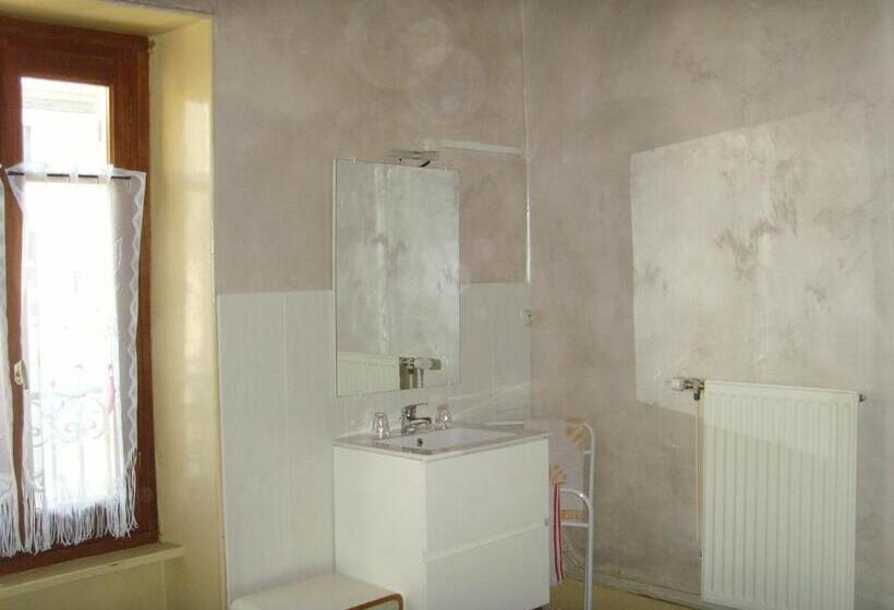 4인용 스탠다드 룸, Le Bravard