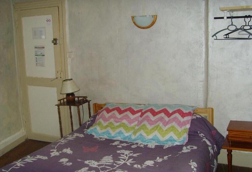 스탠다드 룸, Le Bravard