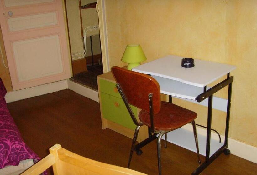 스탠다드 룸, Le Bravard