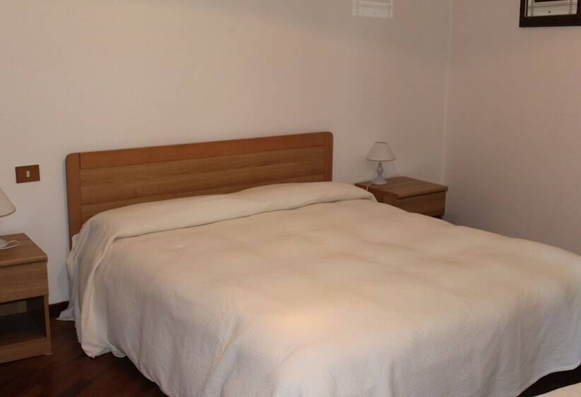 غرفة عائلية, Ristorante Vapore