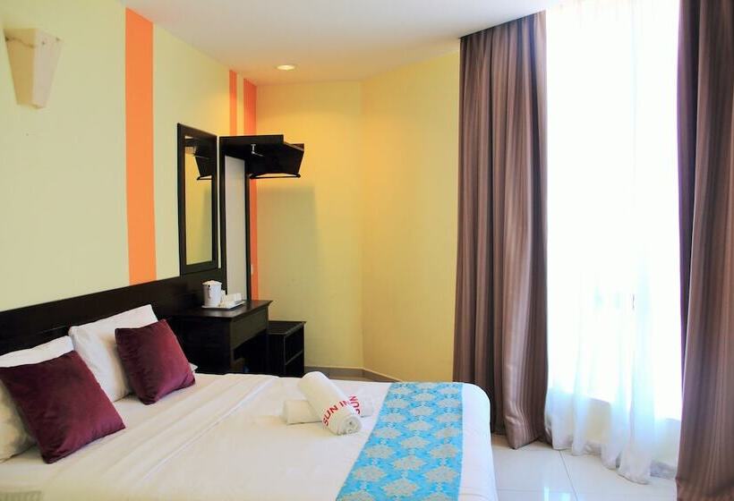Номер Deluxe, Sun Inns Hotel Pasir Penambang