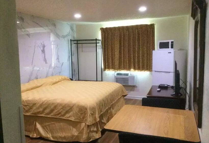 ２ダブルベッドのスタンダードルーム, Americas Express Inn Rocky Mount