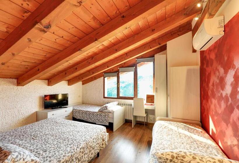 景色の見えるトリプルスタンダードルーム, Dal Rosso