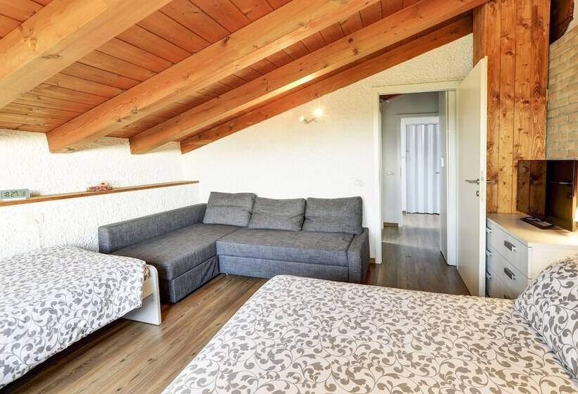 スタンダード４人部屋, Dal Rosso