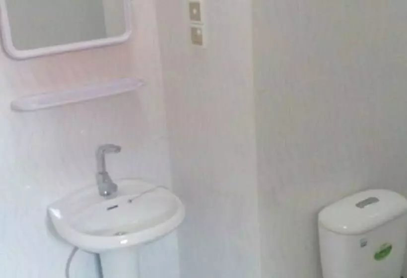 اتاق استاندارد, Golden Kalaw Inn
