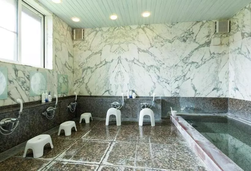 Standard Kolmen Hengen Huone, Ryokan Ikoisanso