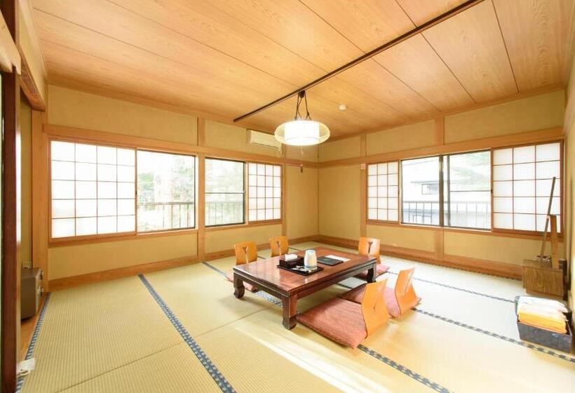 اتاق خانوادگی, Ryokan Ikoisanso