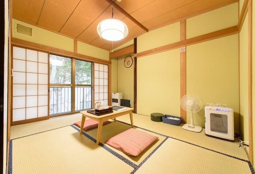 Номер Economy, Ryokan Ikoisanso