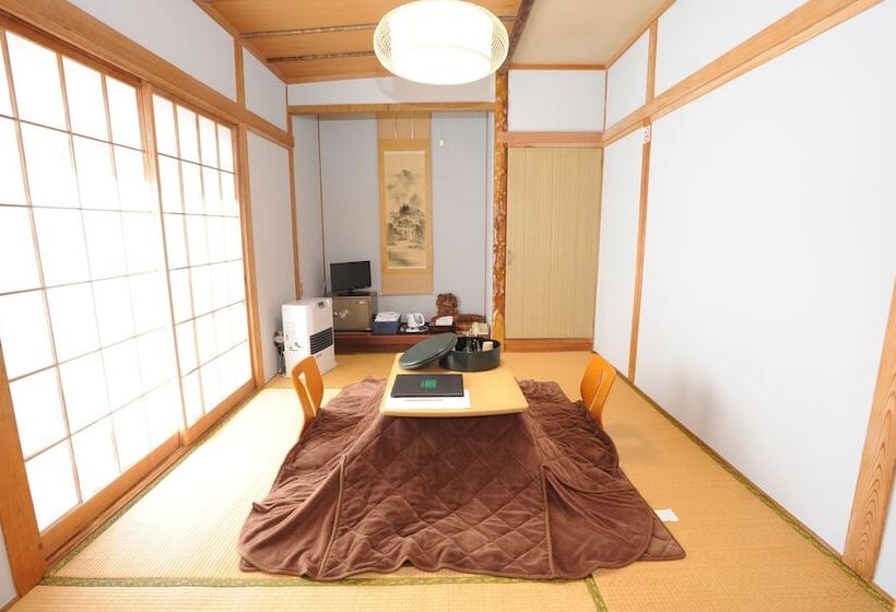 اتاق اکونومی, Ryokan Ikoisanso