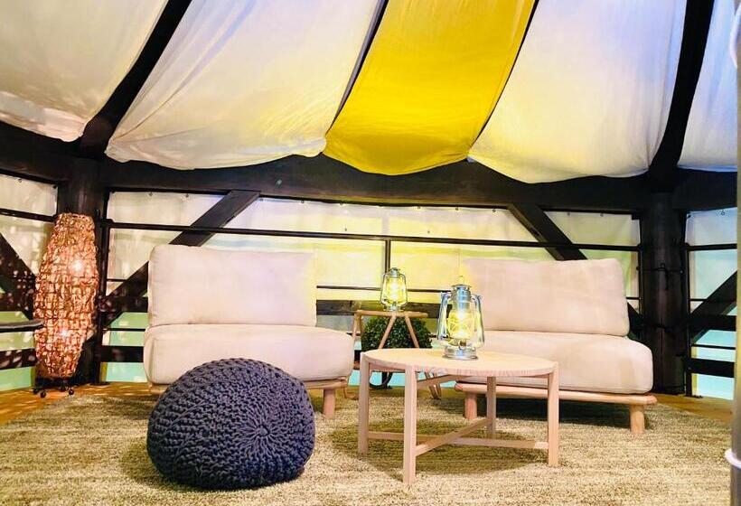 Deluxe Tent, Ryokan Ikoisanso