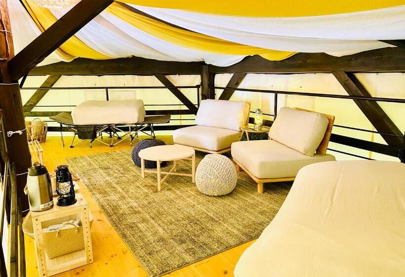 چادر با خدمات رفاهی لوکس, Ryokan Ikoisanso