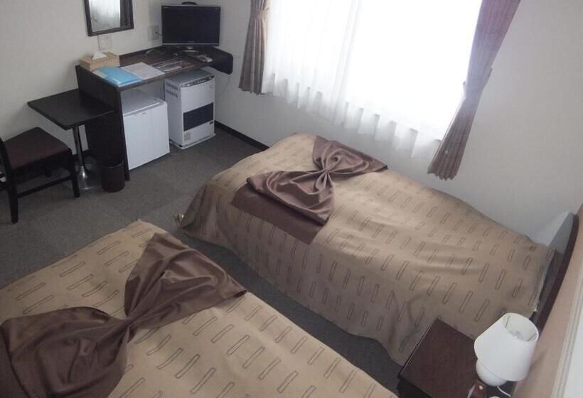 اتاق استاندارد چهار تخته, Petit Hotel Blaneneige