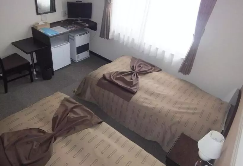 اتاق استاندارد چهار تخته, Petit Hotel Blaneneige