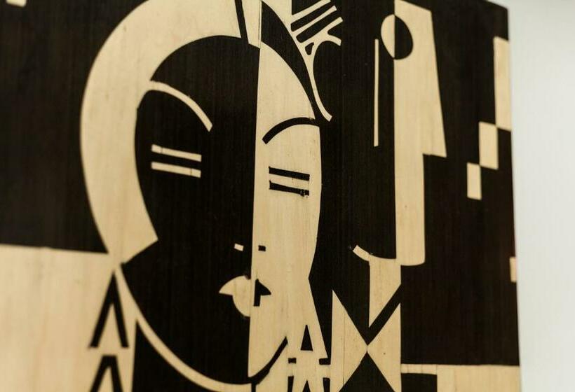 اتاق سوپریور, La Maison Du Sage