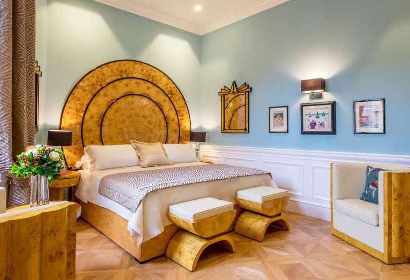 اتاق لوکس با تخت بزرگ, La Maison Du Sage