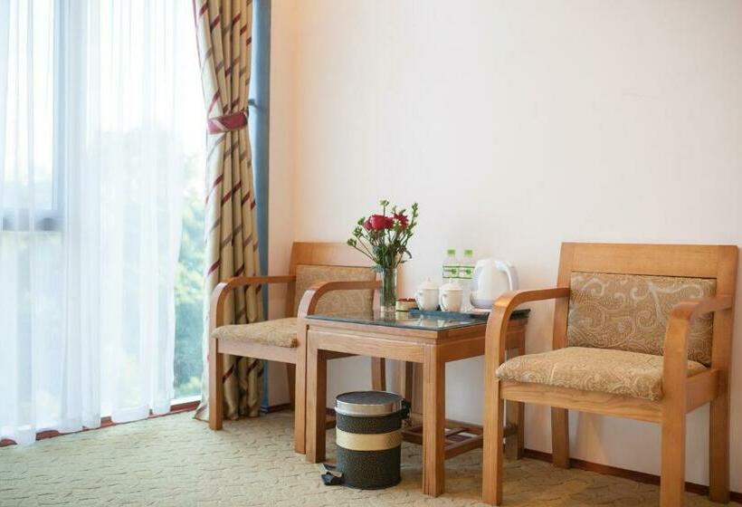 اتاق استاندارد سه نفره, A1 Hotel Dien Bien Phu