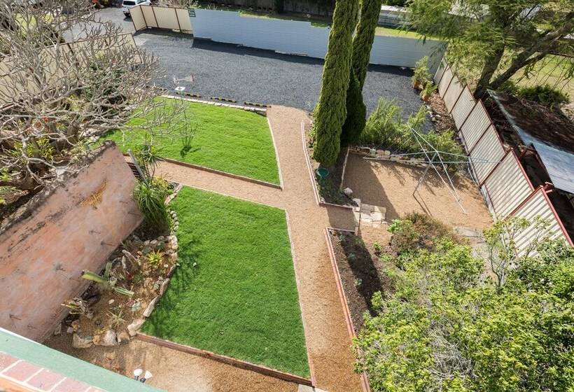 デラックスルーム, Cumquat House