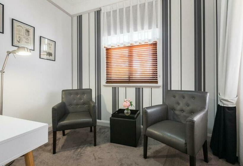 バルコニー付きスタンダードルーム, Cumquat House