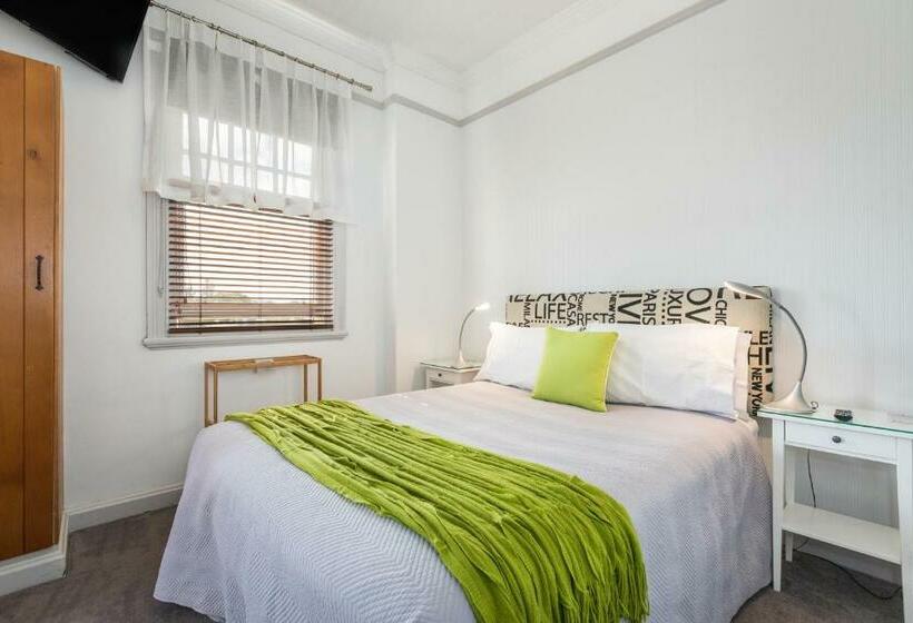 デラックスルーム, Cumquat House