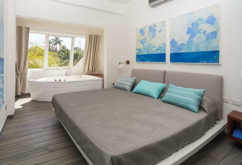 استودیوی استاندارد, Puerto Plaza Las Terrenas