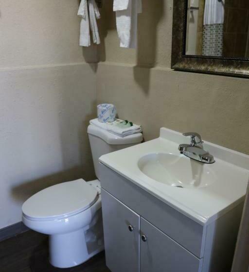 غرفة قياسية سرير كينج, Budget Inn