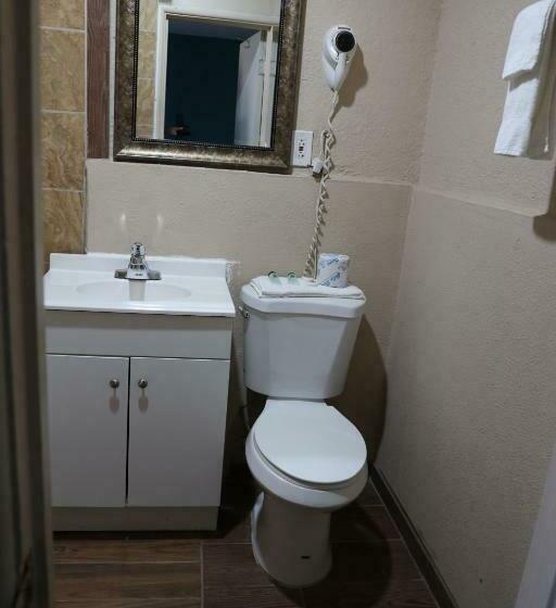 غرفة قياسية, Budget Inn