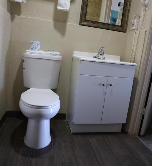 חדר סטנדרט, Budget Inn