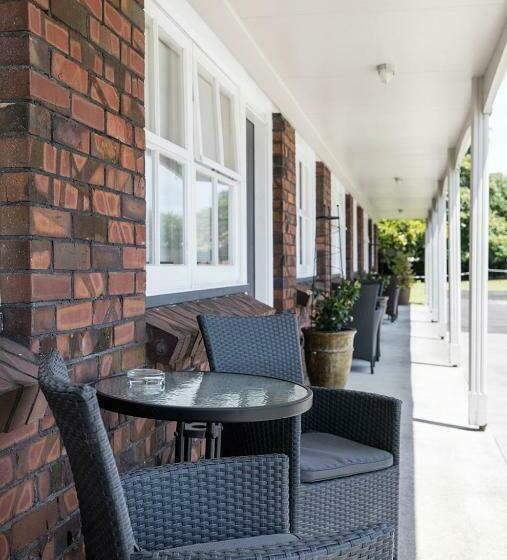 Номер Стандарт, Colonial Court Motor Inn