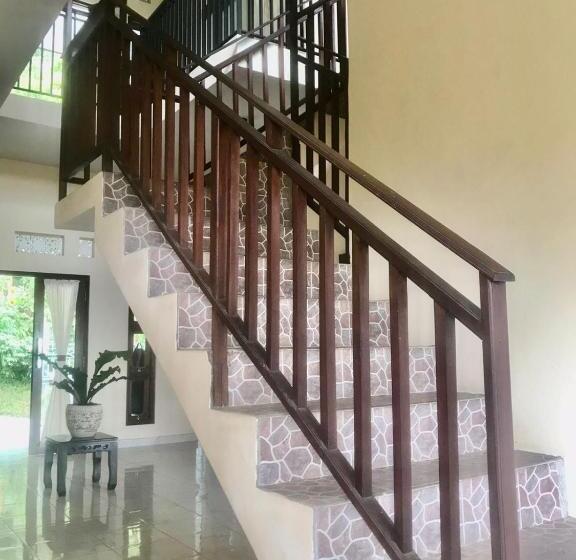 标准间带山景, Munduk Sena