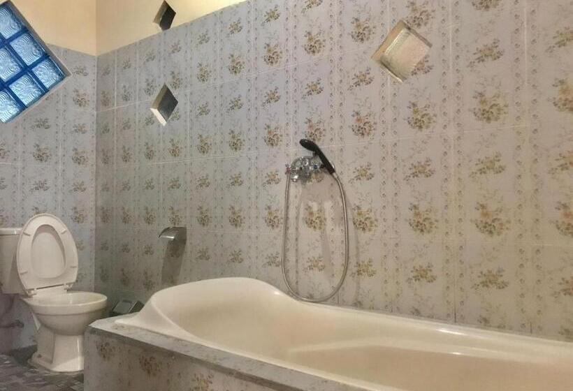 带阳台的豪华间, Munduk Sena