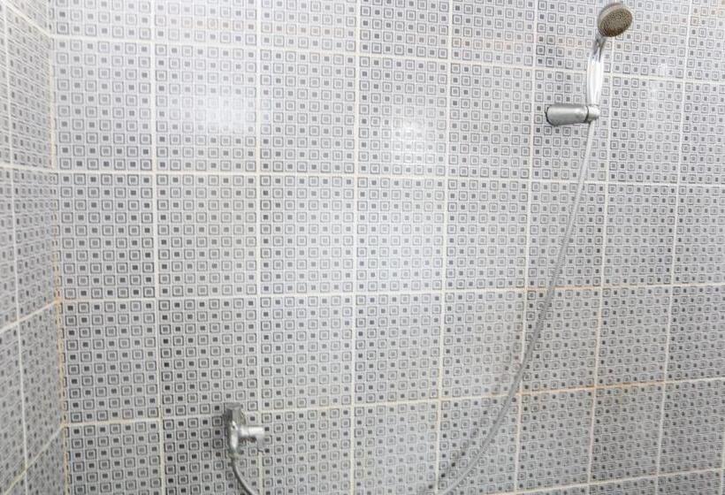 Economy Szoba, Wisma Mutiara