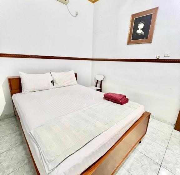 Economy Szoba, Wisma Mutiara