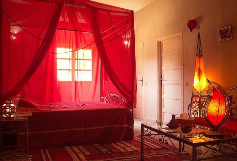 חדר קומפורט לשלושה, Riad Anma