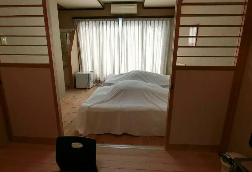 Economy Triple Room, Minshuku Inn Shirahama Ekinoyado