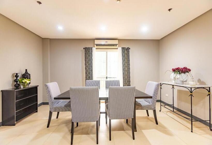 Suite cu Mansardă, Sta. Barbara Residence