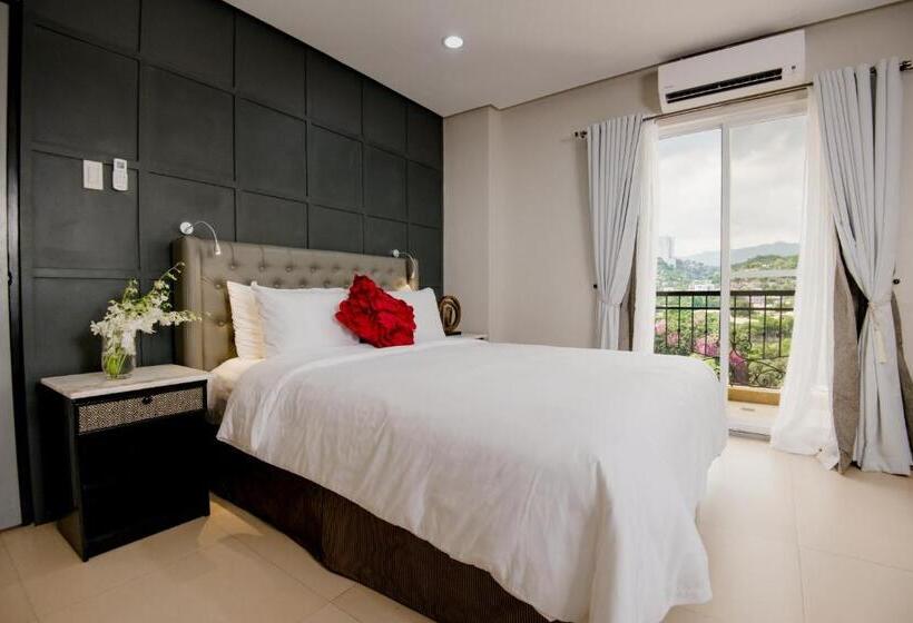 Suite cu Mansardă, Sta. Barbara Residence