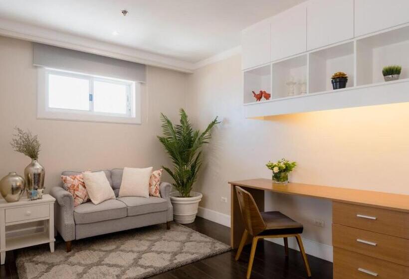 Cameră cu Mansardă, Sta. Barbara Residence