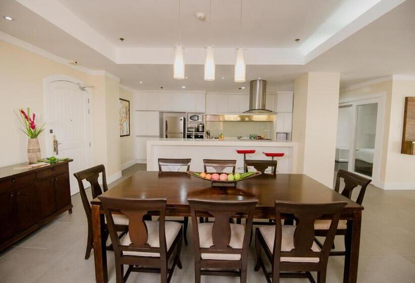 Cameră cu Mansardă, Sta. Barbara Residence