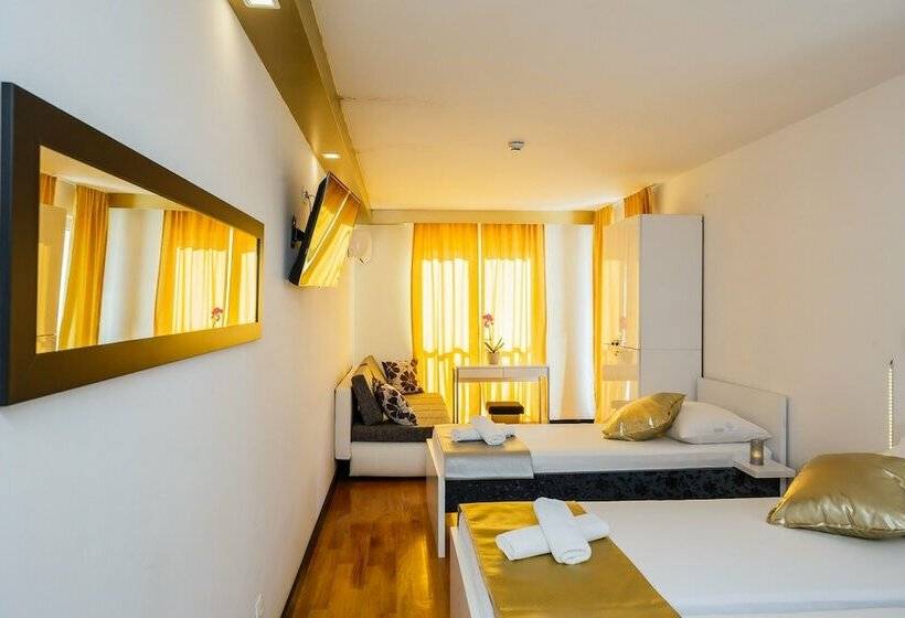 غرفة قياسية ثلاثية, All Saints B&b Kastela