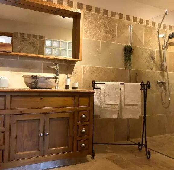 スタンダードルーム, Chambres D Hôtes La Chrysalide
