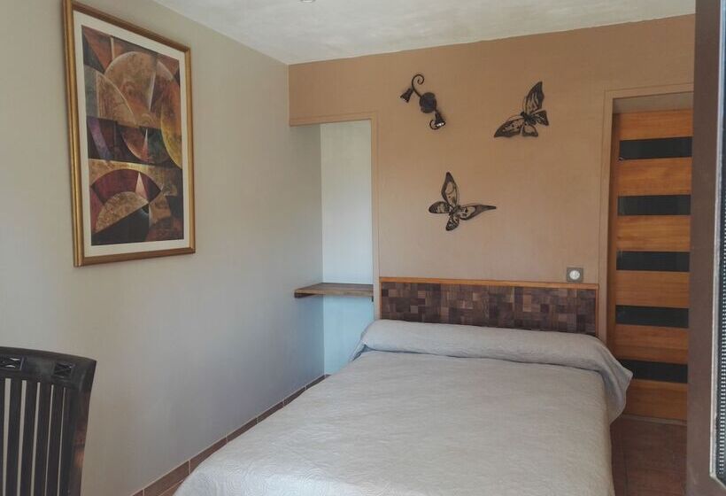 スタンダードルーム, Chambres D Hôtes La Chrysalide