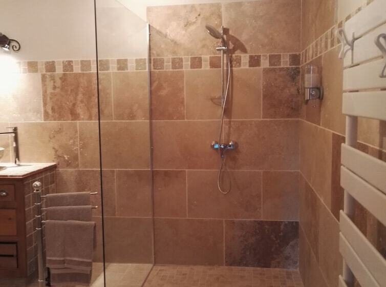 スタンダードルーム, Chambres D Hôtes La Chrysalide