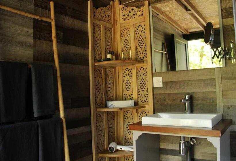 غرفة قياسية مطلّة علي البحيرة, Palika Lodge