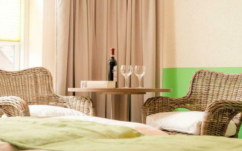 اتاق استاندارد, Dünen Stuuv