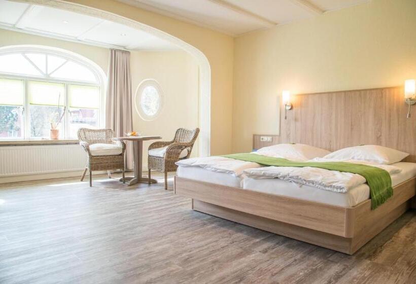 اتاق استاندارد سه نفره, Dünen Stuuv